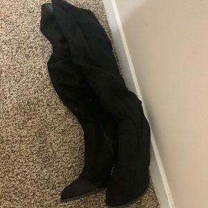 Knee high Steve Madden boots 10